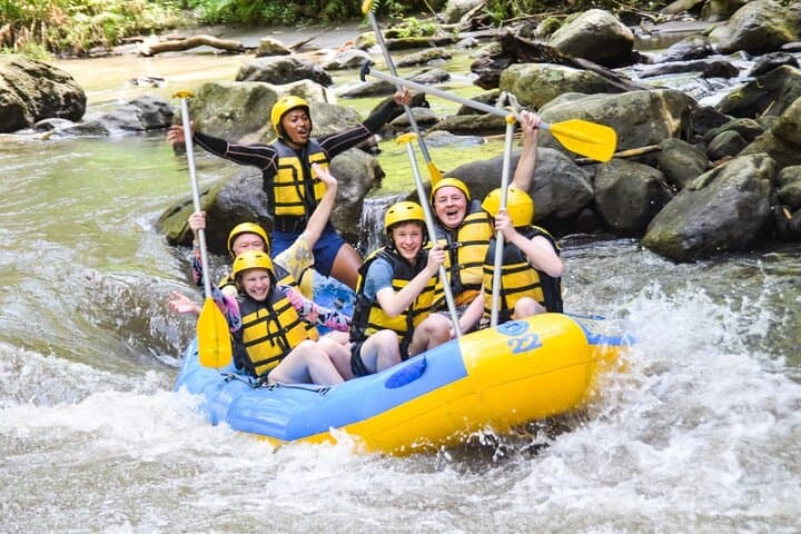 Ubud Ayung River White Water Rafting with Lunch — Beginner-Friendly Rapids in Bali