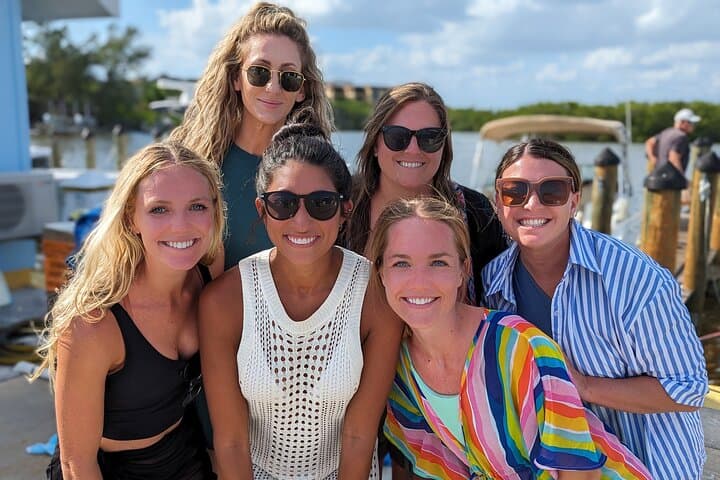 Siesta Key Private 4-Hour Charter: Sandbars, Snorkel & Dolphin Watching photo 4