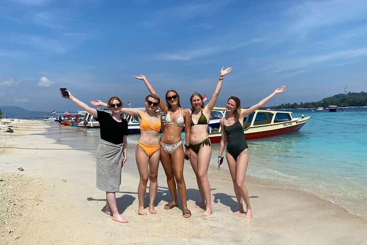 Private Snorkeling Trip to the Three Gili Islands from Lombok photo 3