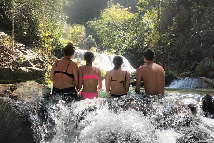 Sacred Caves, Waterfalls & Oaxacan Flavors: Gastronomy and Nature Tour in Huatulco