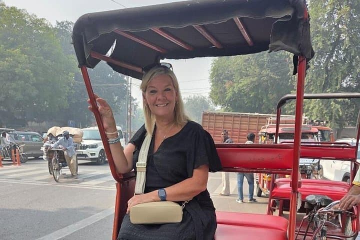 New and Old Delhi Private Day Tour with Female Guide — Rickshaw Ride, Monuments & Markets photo 4