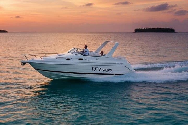 Hurghada Red Sea Private Boat Tour — Luxury Yacht Snorkel & Dolphin Safari