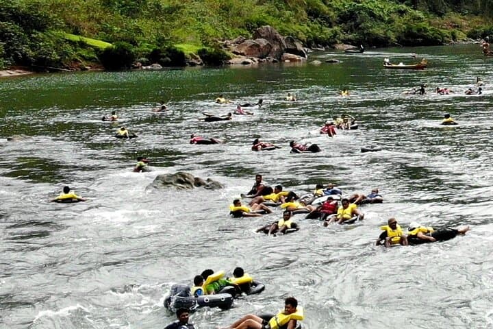 Feejee Beach & Culture: 4-Day Coral Coast Adventure from Nadi