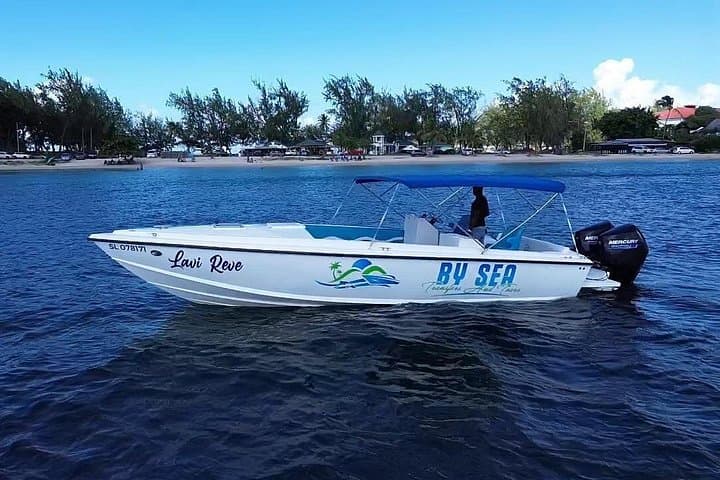 St Lucia Speedboat Airport Transfer — 45-Min Private Transfer to Rodney Bay photo 2