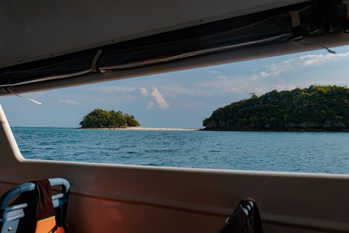 Krabi Phi Phi 4-Island Sunset Catamaran Tour photo 4