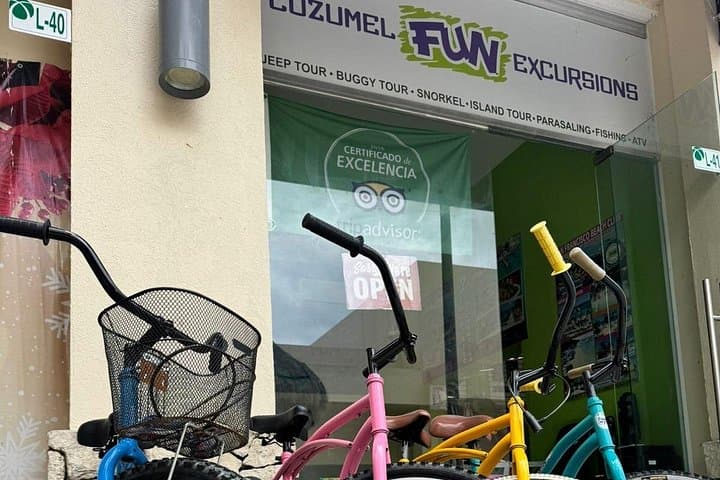 Cozumel Bike Rental & Money Bar Beach Club Pass: Ride, Swim, and Snorkel in 4 Hours photo 3