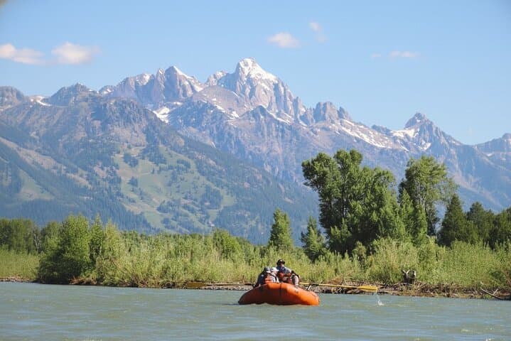 Teton Views Scenic Float Trip: 13-Mile Snake River Float from Wilson to South Park