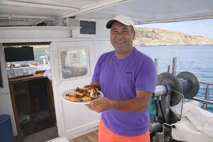 Private Sunset Cruise from Pollonia to Polyaigos — Swim, Snorkel & Sea Caves photo 4