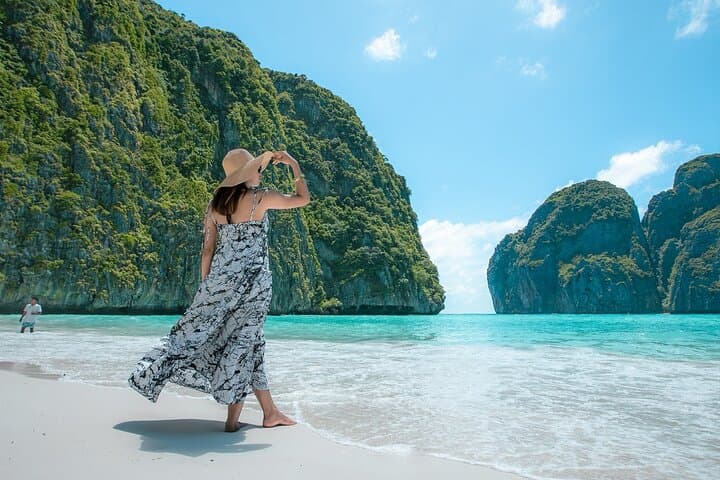 Phi Phi & Maiton Sunset Speed Catamaran: Island Hopping, Snorkeling & Sunset from Phuket