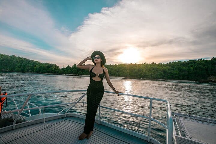 Phi Phi & Maiton Island Sunset Snorkeling from Phuket — Full-Day Andaman Cruise