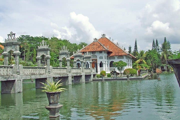 Snorkel the USAT Liberty and Explore Taman Ujung: East Bali Full-Day Tour photo 2