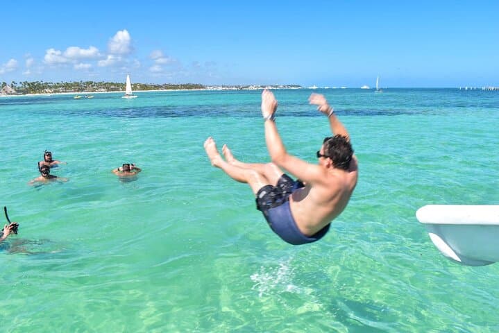 Punta Cana Sandbar Party: Private Catamaran Snorkel, Drinks & Music photo 5