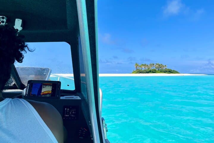 Tongatapu Island Boat Tour: Snorkel Pristine Reefs and Deserted Islets photo 2