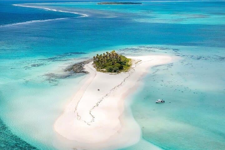 Tongatapu Island Boat Tour: Snorkel Pristine Reefs and Deserted Islets photo 4