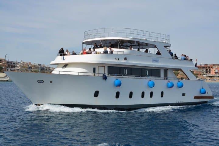 VIP Snorkeling & Eden Island Day Trip from Hurghada – Red Sea Boat Tour photo 2