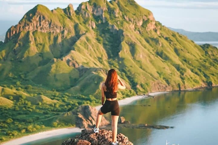Full-Day Komodo Speedboat Tour: Padar Viewpoint, Pink Beach & Manta Snorkel photo 3