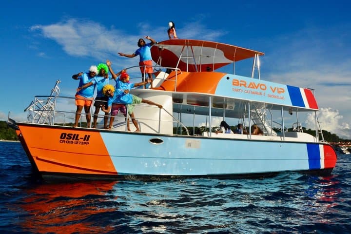 Catamaran Party in Sosúa Bay: Snorkel, Buffet & Open Bar Adventure