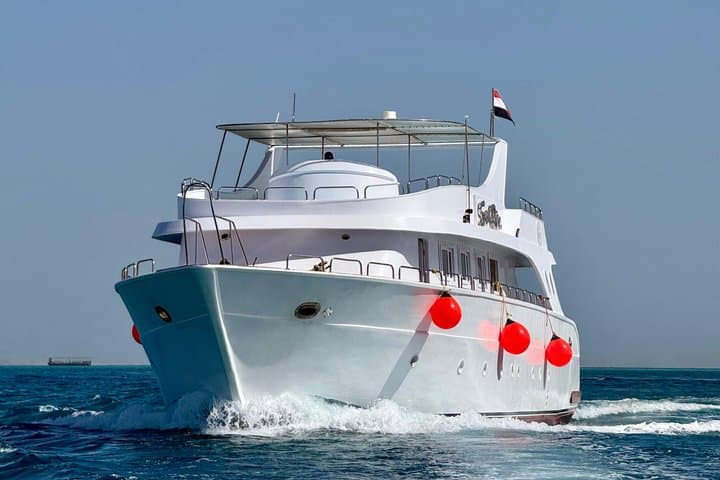 Luxury Magawish Island Cruise from Hurghada — Snorkel, Beach & Buffet