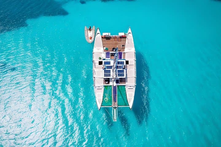 Mnemba Atoll Catamaran Snorkel Cruise from Kendwa Beach