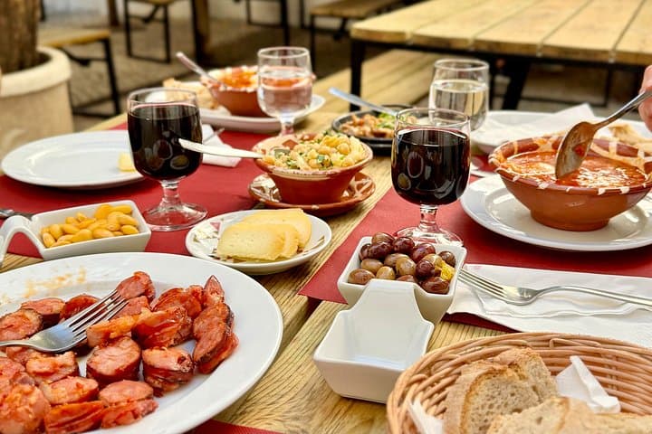 Lisbon Food & Wine Walking Tour in Mouraria — Full-Menu Tastings