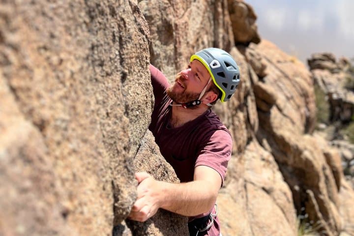 Granite Dells Rock Climbing Above Watson Lake — Guided Day Climb in Prescott photo 3