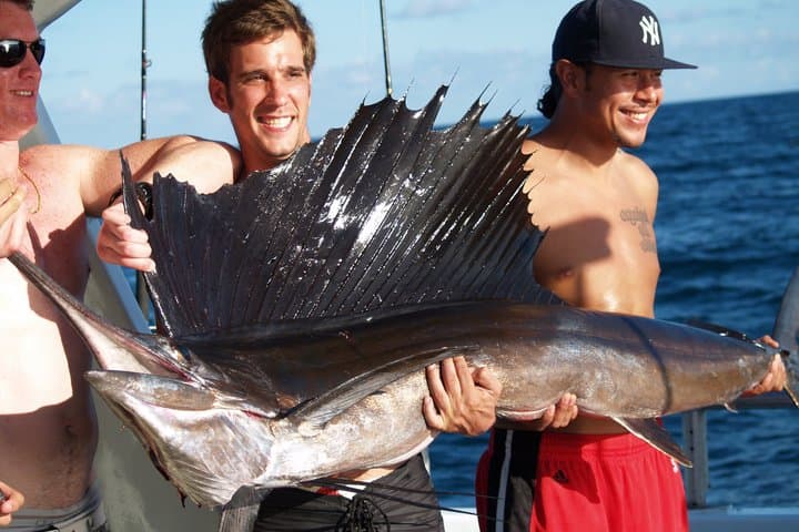 Miami Deep Sea Fishing: 4-Hour Charter for Marlin, Tuna & Snapper photo 3