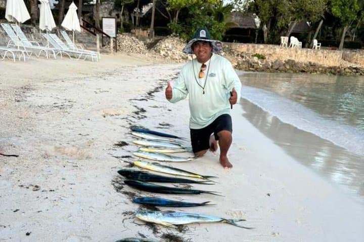 Sport Fishing in Akumal: 3-Hour Caribbean Fishing and Snorkel Adventure photo 6