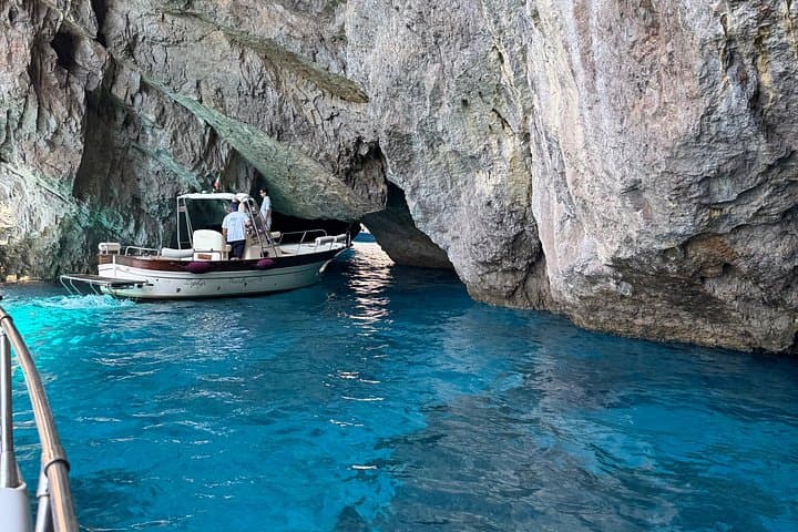Private Amalfi Coast Boat Tour from Sorrento — Positano, Amalfi & Capri photo 4