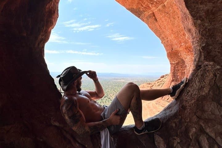 Full-Day Sedona Jeep Off-Road and Sunset Hike Adventure