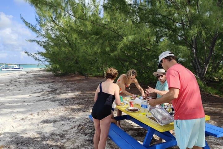 BBQ & Blue Water: Private 6-Hour BBQ, Snorkel & Fishing Charter in Providenciales photo 3