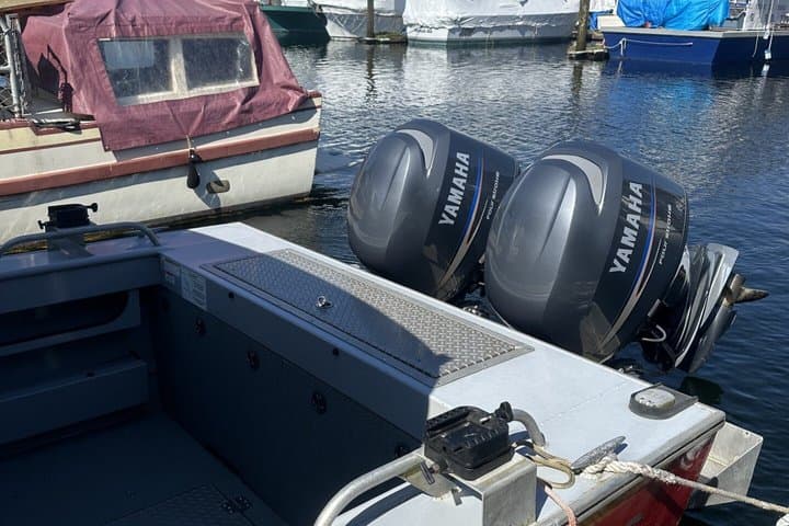 Icy Strait Small-Boat Whale Watching & Halibut Fishing from Hoonah photo 2