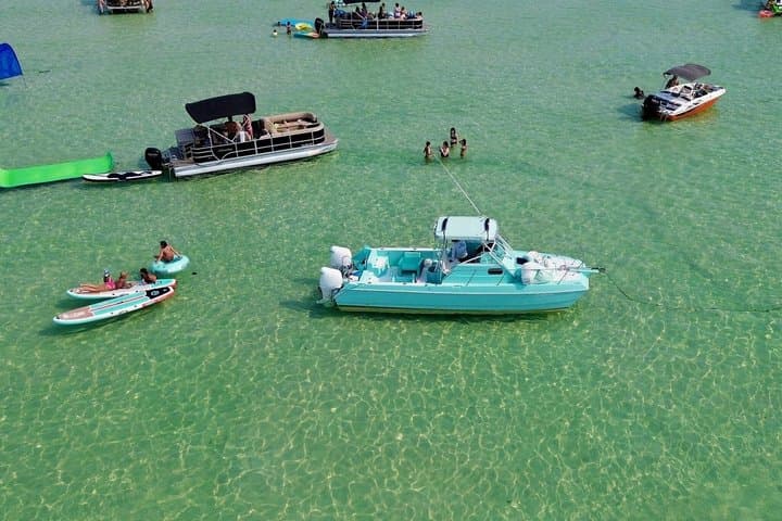 Private Crab Island Snorkel & Dolphin-Watching Charter in Destin