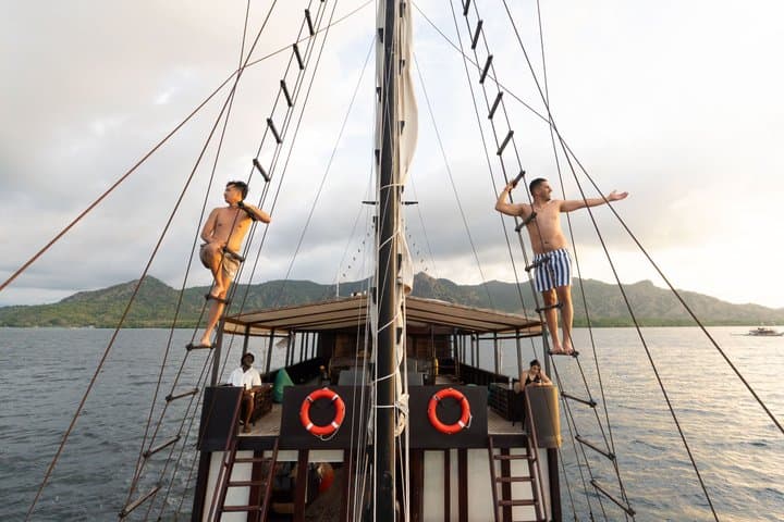 3-Day Komodo Sailing Adventure: Snorkel Padar, Pink Beach & Manta Point photo 5