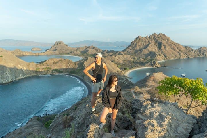 3-Day Komodo Sailing Adventure: Snorkel Padar, Pink Beach & Manta Point