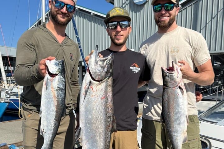 Seattle First-Light Salmon Charter: Morning Mooching in Puget Sound photo 5
