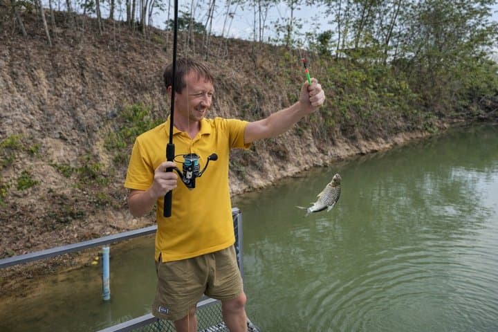 Private Lake Fishing Near Pattaya: Family-Friendly Catch & Grill in Ban Chang photo 5