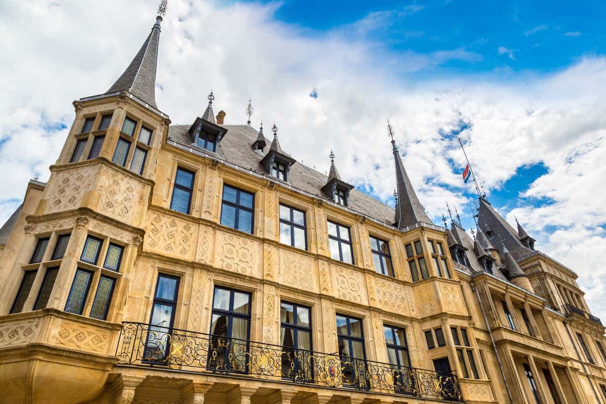Dinant & Luxembourg Private Day Trip: Meuse Valley Cliffs to Luxembourg’s Casemates photo 2