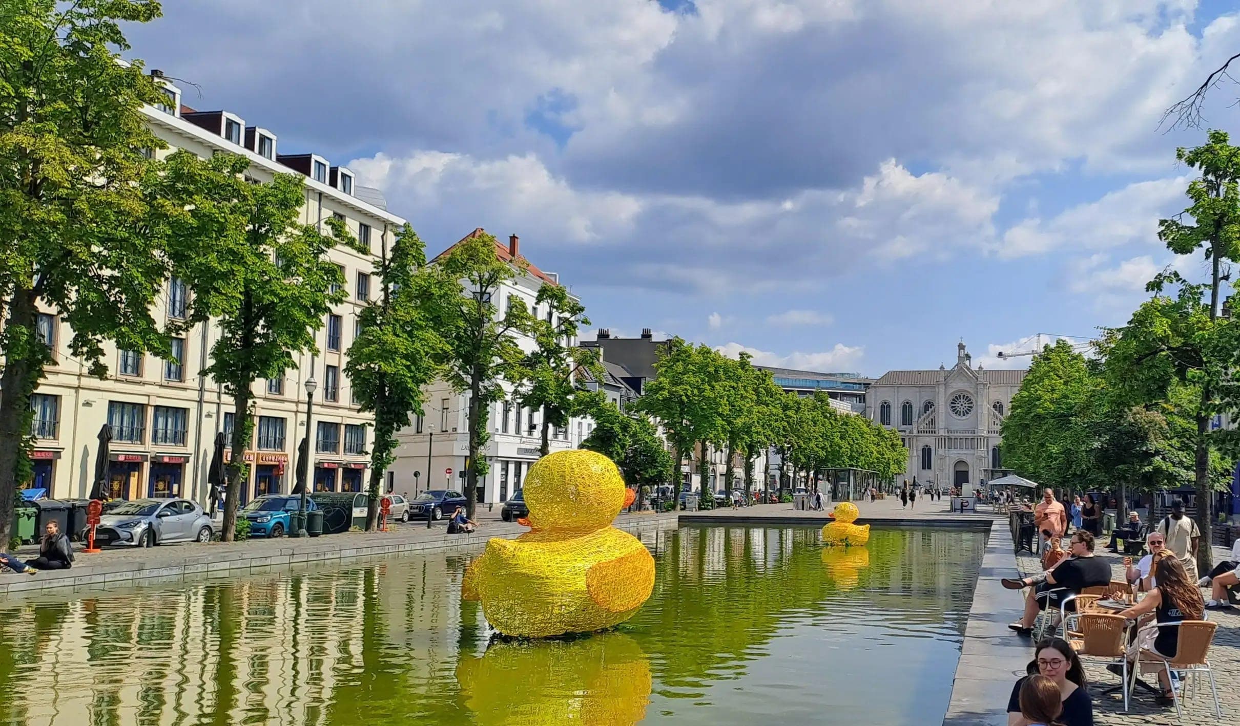 Brussels Private Tour — Grand-Place, Art Nouveau & Chocolate Tasting photo 3