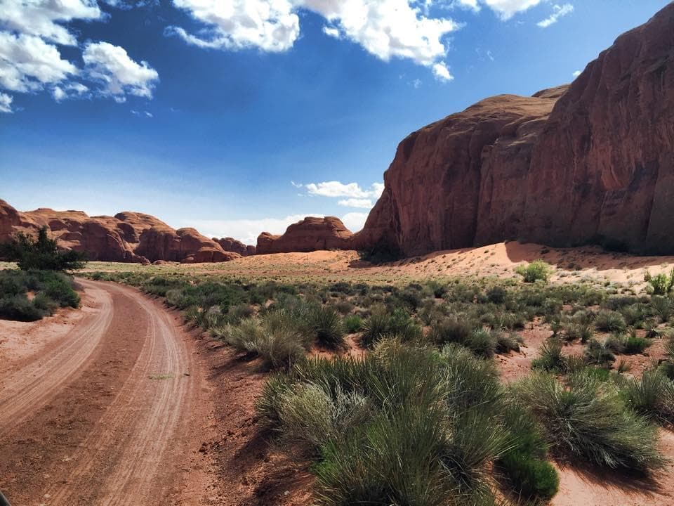 2.5 Hour Jeep Tour in Monument Valley, Utah
