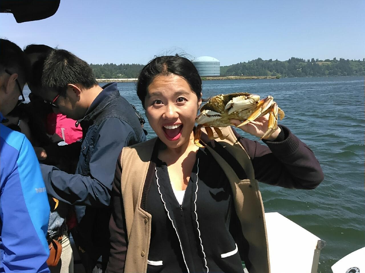 Ocean Crabbing with Yaquina Bay Charters - Coastal Adventure in Oregon