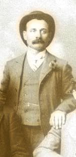 Knoxville Walking Tours: The Gunslingers History Walk