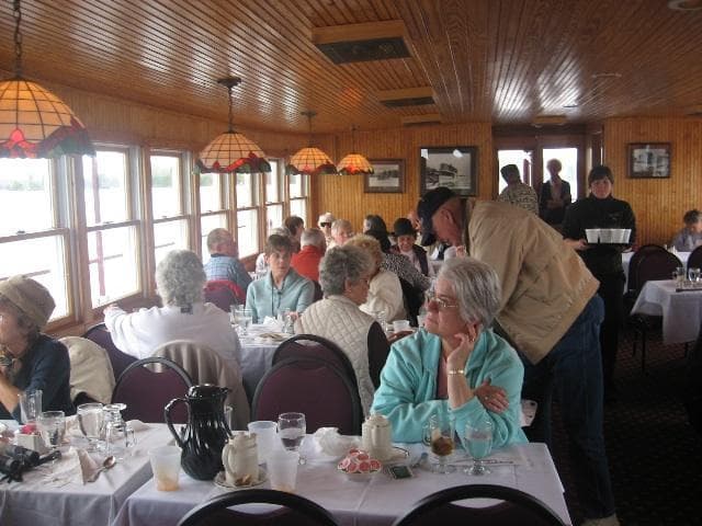 Water Activities: Lunch Buffet Cruise by Raquette Lake Navigation