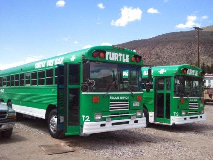 Throwdown Thursday's: Vail Party Bus to The Grizzly Rose