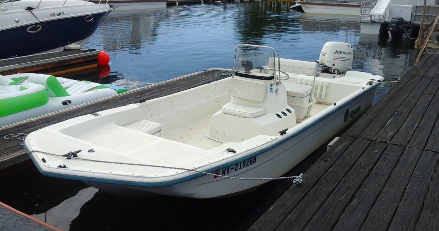 Center Console Fishing Boat