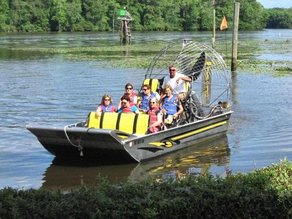 Water-Activities with Plantation River Tours in Louisiana