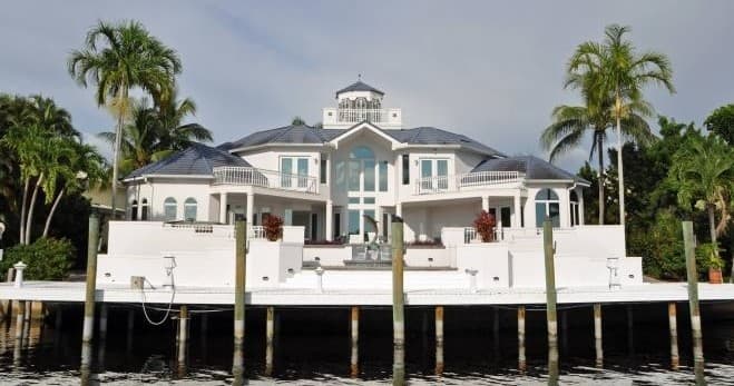 Homes, Harbour & Nature Tour with Banana Bay Tour Company in Cape Coral