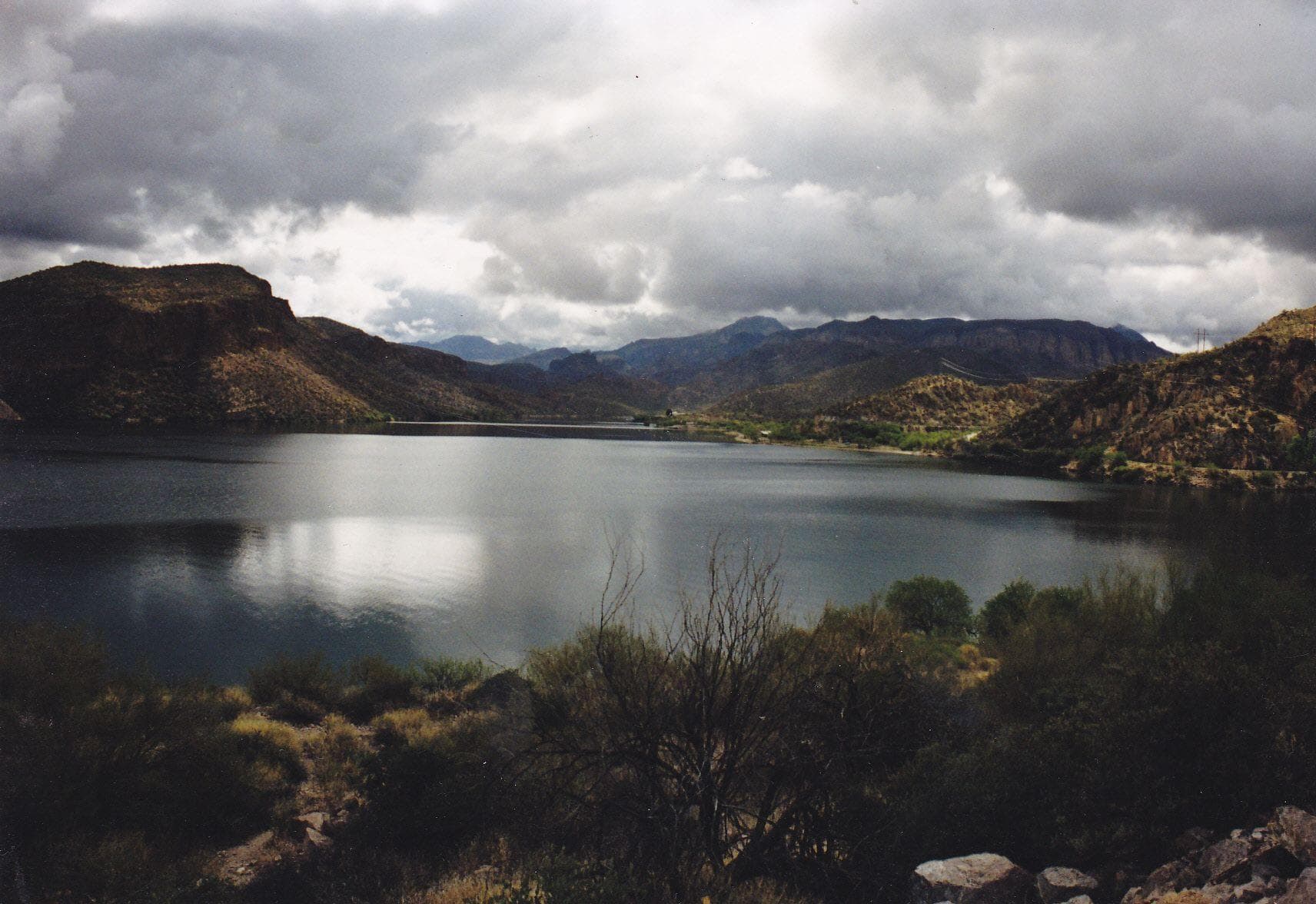 Water-Activities & Scenic Cruise: Twilight Dinner on Canyon Lake