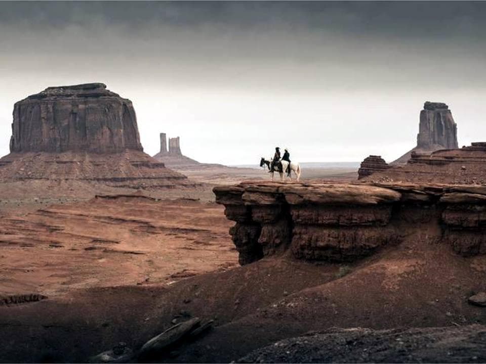 Hiking Tour of Hunts Mesa in Monument Valley, Utah