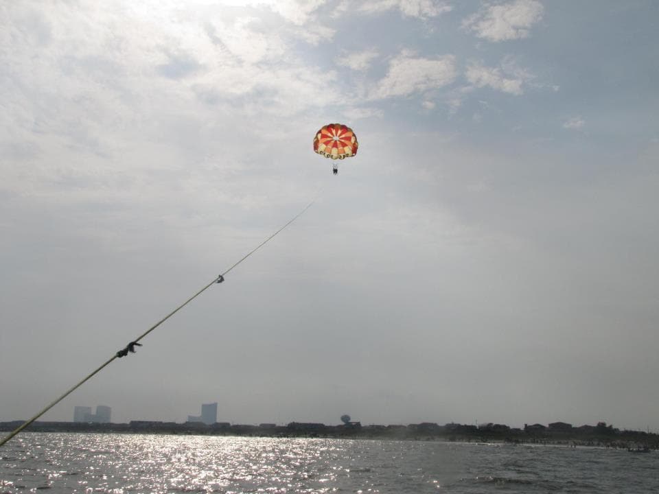 Atlantic City Parasailing Adventure with Stunning Skyline Views