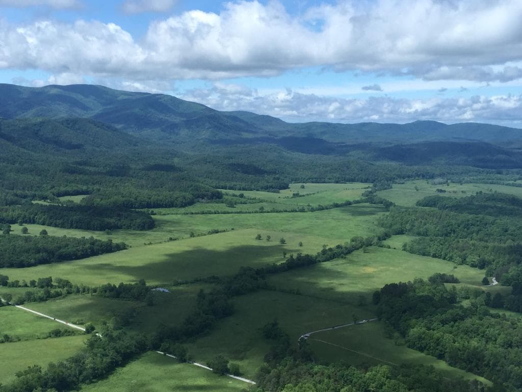 Mountain Valley Tour: Private Tennessee Helicopter Experience